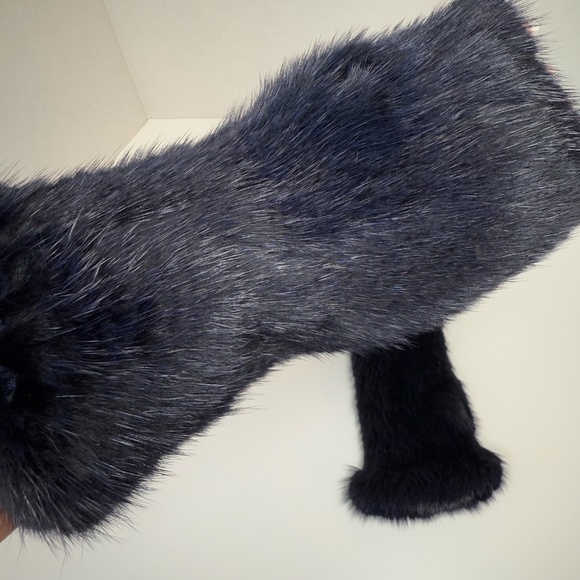 Tory Burch | Mink Fingerless Gloves Navy Blue - Picture 9 of 9